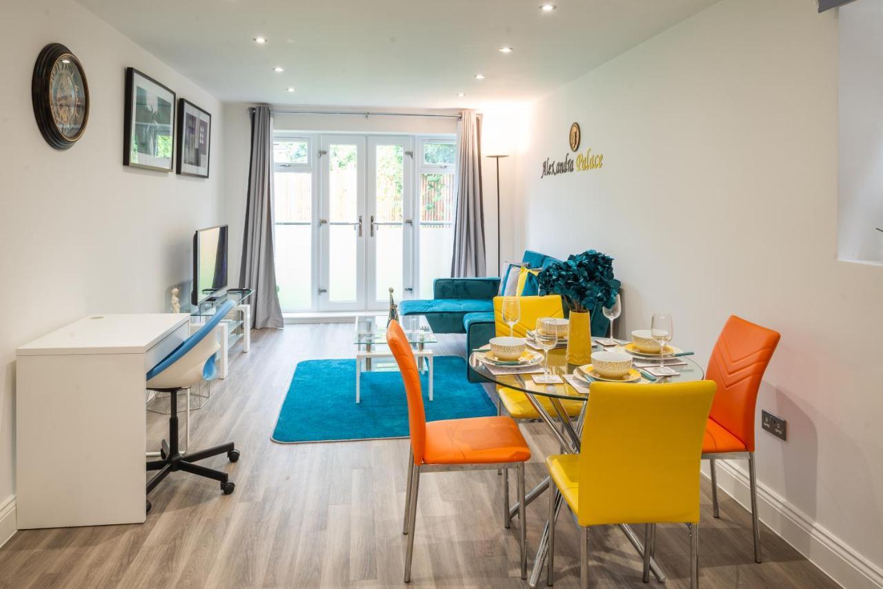 The 'Pinky' - Beautiful 1 Bed Apartment In Hatfield - Free Parking - Near Uni & Business Park - Big Savings On Long Stays Zewnętrze zdjęcie