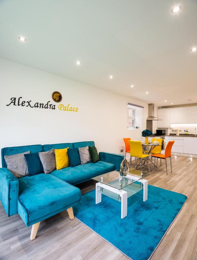 The 'Pinky' - Beautiful 1 Bed Apartment In Hatfield - Free Parking - Near Uni & Business Park - Big Savings On Long Stays Zewnętrze zdjęcie