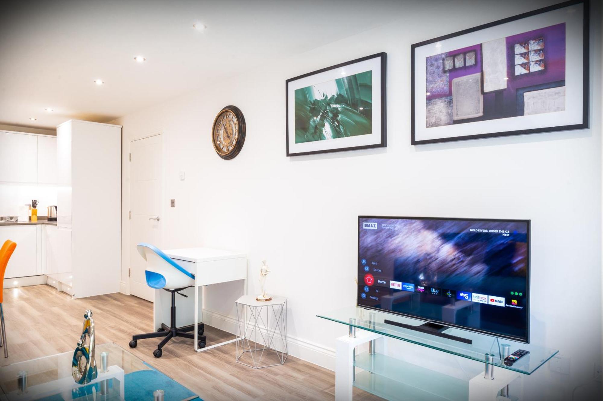 The 'Pinky' - Beautiful 1 Bed Apartment In Hatfield - Free Parking - Near Uni & Business Park - Big Savings On Long Stays Zewnętrze zdjęcie